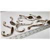 Image 2 : 8 Vintage brass coat hooks