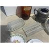 Image 6 : Box of misc plates, brown jug, butter dish 2x bowls etc