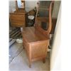 Image 2 : vintage vanity with mirror bracket - vanity: 32"x18"x30"H, mirror bracket: 25"H