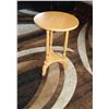 Image 1 : Sturdy Round Table