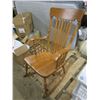 Image 2 : vintage rocking chair