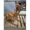 Image 3 : vintage rocking chair