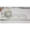 Image 1 : Pyrex glass coffee pot & 2 glass lids