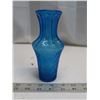 Image 3 : blue glass vase