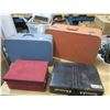 Image 1 : 3 vintage suitcases and storage box