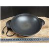 Image 3 : rival electric wok