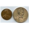 Image 1 : Abraham Lincoln Medals - Lot of 2