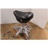Image 5 : * Motorcycle Seat Hydraulic Stool - Missing Caster