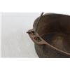 Image 2 : Cast Iron Pot with Handle