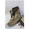 Image 2 : (2) Pairs Moccasins