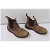 Image 3 : Pair of Blundstone Shoes - Size 2