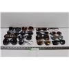 Image 1 : 16 Various Sunglasses - 2 Missing Lenses