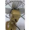 Image 3 : Vintage SeaBreeze 9" Fan - Works, Base Cracked