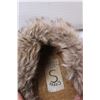 Image 4 : Women's Size 4 Slippers w/Faux Fur