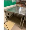 Image 1 : STAINLESS STEEL PREP TABLE