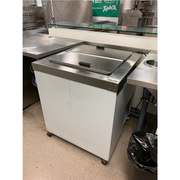 MASTERBUILT ICE CREAM DIPPING CABINET