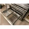 Image 5 : 4 BURNER STAINLESS STEEL GAS GRILL WITH 2 DRAWERS