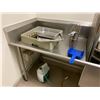 Image 3 : STAINLESS STEEL COMMERCIAL DISHWASHING STATION WITH FAUCET AND ACCESSORIES