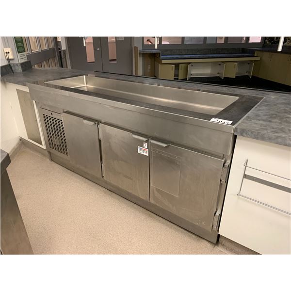 REFRIGERATED PREP TABLE/SINK