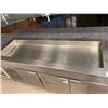 Image 2 : REFRIGERATED PREP TABLE/SINK
