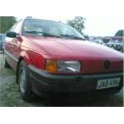 Volkswagen Passat 1,8i   -90/89