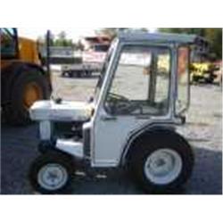 Mitsubishi MT 372 D Pikku traktori