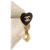Image 3 : Chanel Black Heart CC Dangle Pearl Earrings