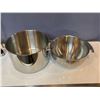 Image 2 : Group of 3 assorted kitchenware