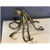 Image 2 : Group of 2 silver decor - includes big metal octopus & metal starfish