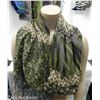 Image 9 : ESTATE LOT OF FASHION SCARVES LOT 2