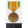 Image 1 : #251  US VIETNAM SERVICE MEDAL VIETNAM WAR 1960'S