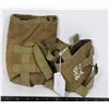 Image 1 : PAIR MILITARY POUCHES AND STRAP