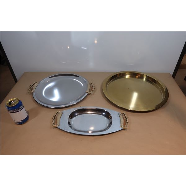 LOT DE 3 PLATEAUX DE SERVICE