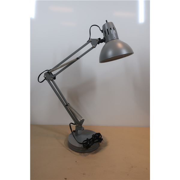 LAMPE DE BUREAU