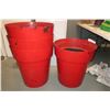 Image 1 : LOT DE 4 POTS EN PLASTIQUE 21"d.x23"h.
