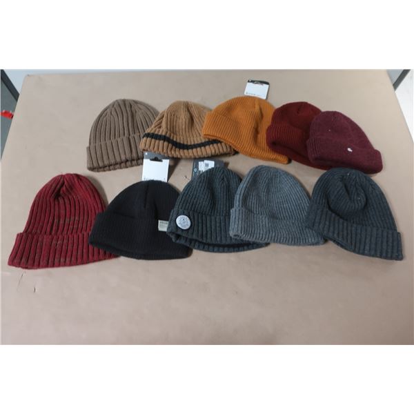 LOT DE 10 TUQUES ASST.