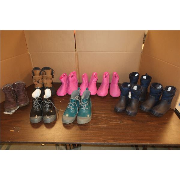 LOT DE 10 BOTTES ASST D'ENFANT -TAILLES ASST