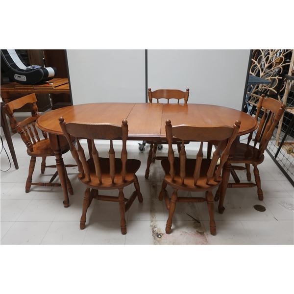 TABLE DE CUISINE EXTENSIBLE AVEC 5 CHAISES , 63 -75 x42 x13 