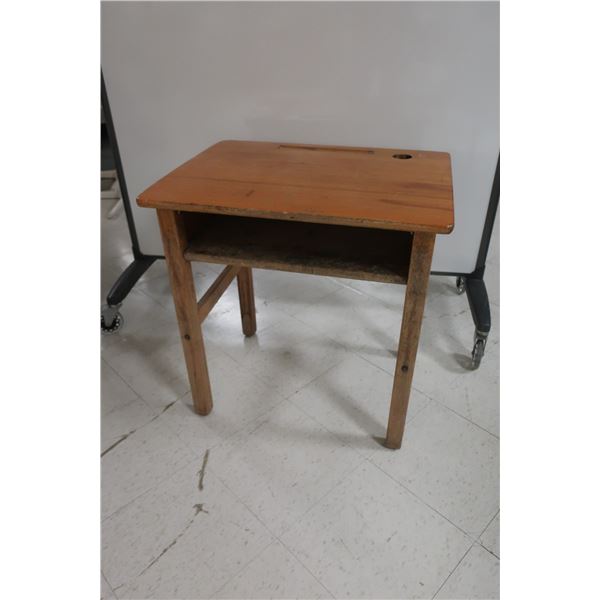 BUREAU D'ÉCOLE POUR ENFANTS EN BOIS 25"x19"x26"