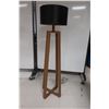 Image 1 : LAMPE SUR PIED