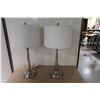 Image 1 : LAMPE DE TABLE