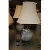 Image 2 : LAMPE DE TABLE