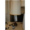 Image 3 : LAMPE DE TABLE