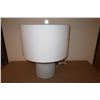 Image 1 : LAMPE DE TABLE