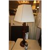 Image 3 : LAMPE DE TABLE