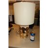 Image 2 : LAMPE DE TABLE