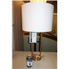 Image 2 : LAMPE DE TABLE