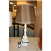 Image 2 : LAMPE DE TABLE