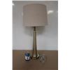 Image 1 : LAMPE DE TABLE