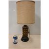 Image 1 : LAMPE DE TABLE